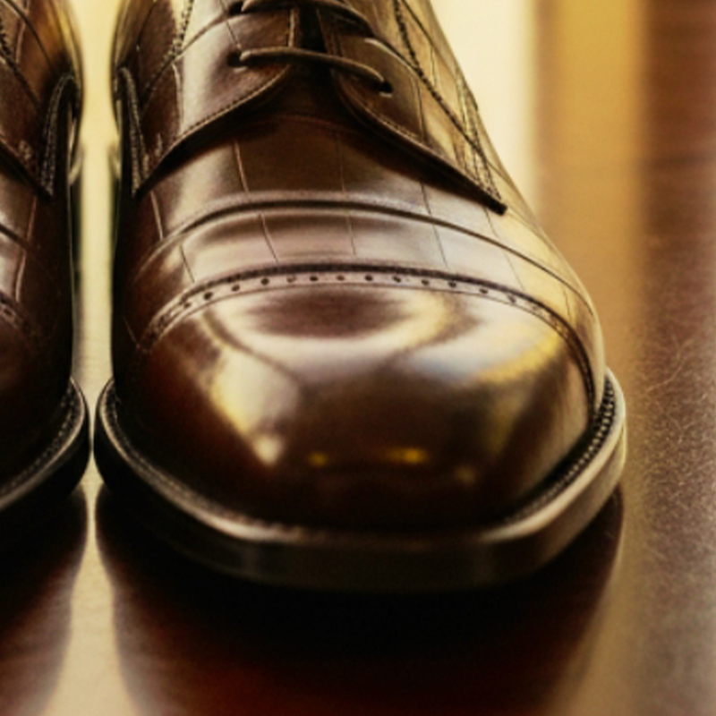 Leather Oxford Shoes-template